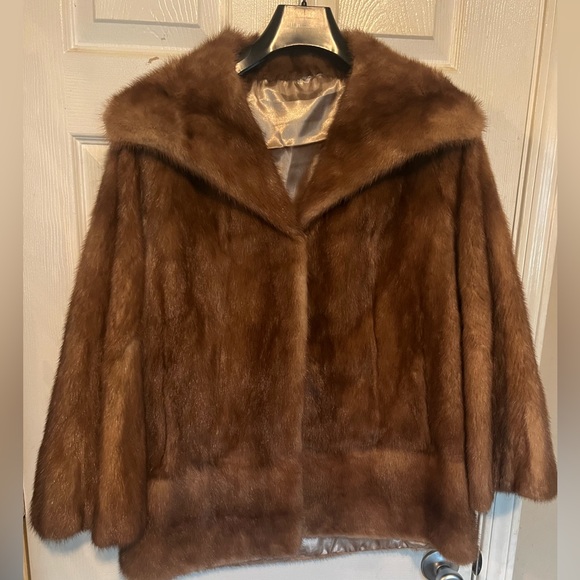 Ladies Exquisite Mink Jacket - Picture 1 of 2